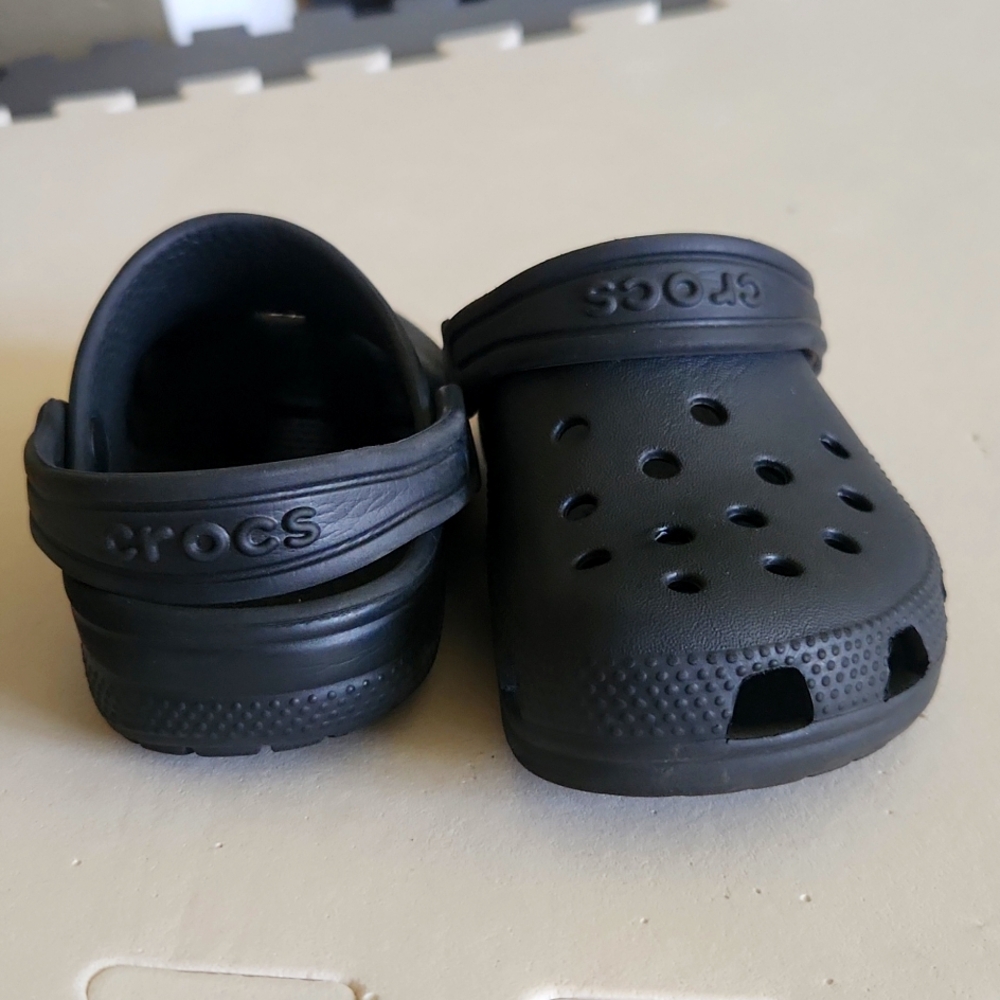 Crocs - Kids size C11